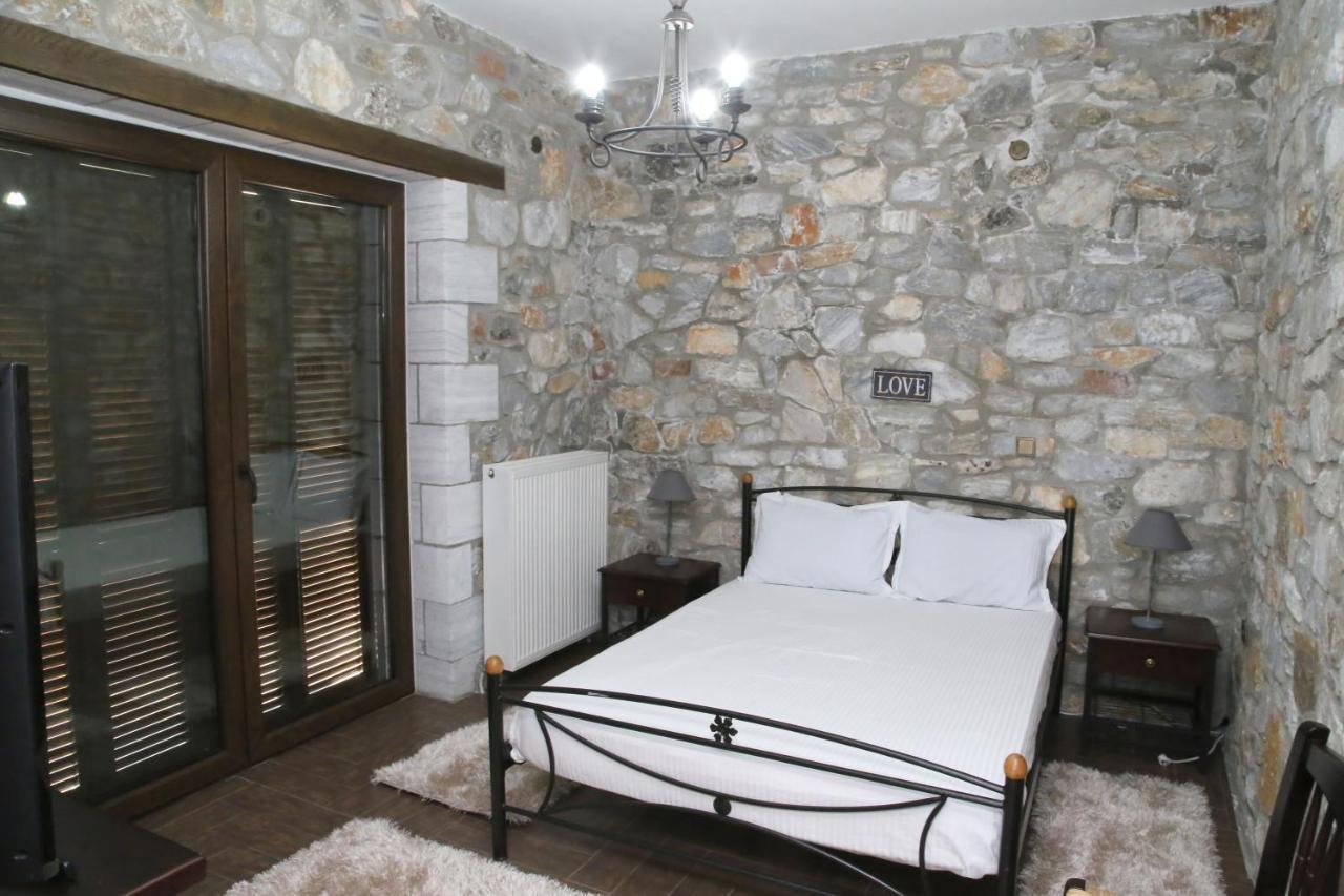 Villa Petrines Avramilias