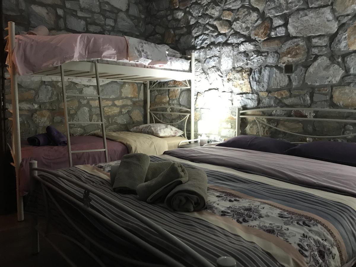 Villa Petrines Avramilias